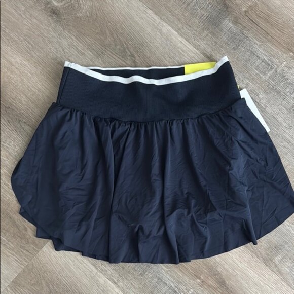 All in Motion Navy Blue Women's Skirt with shorts - Picture 1 of 4